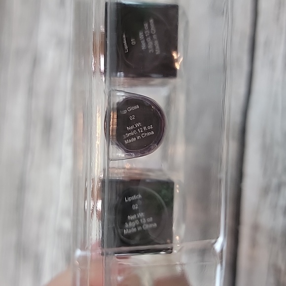 JLB Beauty Boss Lipsticks and Lip Gloss set of 3 - Picture 5 of 9